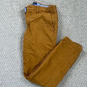 Men’s Tommy Hilfiger Mustard Pants 32x32